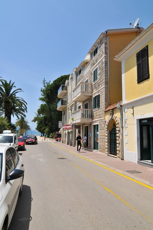 City Center Apartments Tivat Extérieur photo